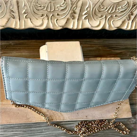 🌸🌷Crossi Blue Envelope Style Patent Puffy Quilted Crossbody Shoulder Bag Clutch - Picture 7 of 16